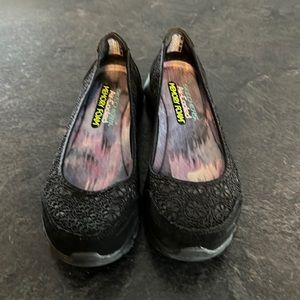 Women’s black shoes